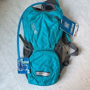 NWT Camelbak Aurora Backpack + Cleaning Kit